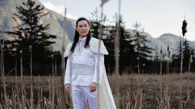 Image of Spencer Britten outside against the mountains