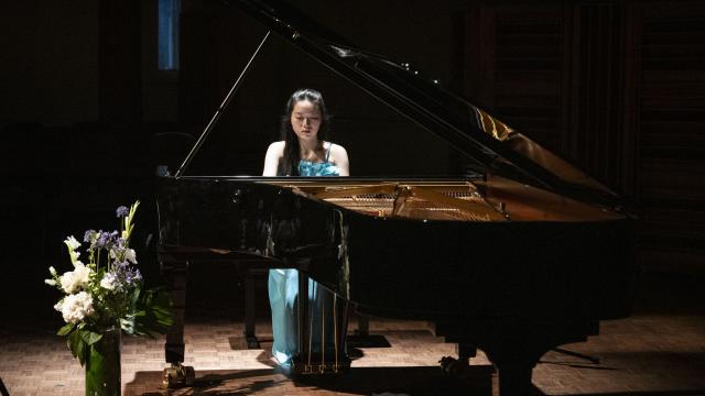 Hai Lun (Helen) Yu, Art of Piano Participant Concert, 2024. Photo by Abigaile Edwards.