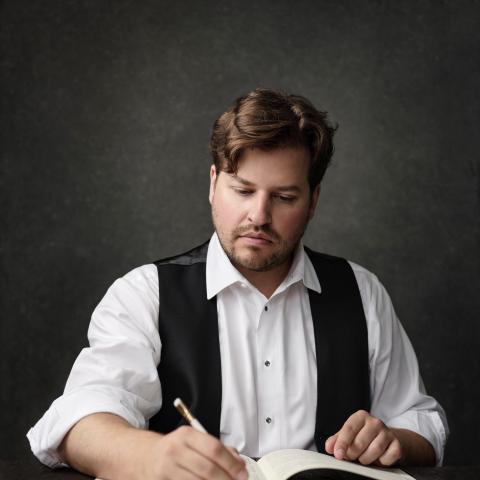 Headshot of Alex Clark