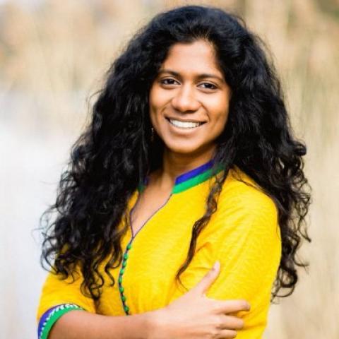 A portrait of Ganavya Doraiswamy.