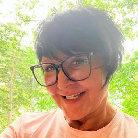 Headshot of Suzan Marie