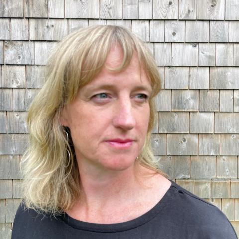 Adriana Kuiper headshot